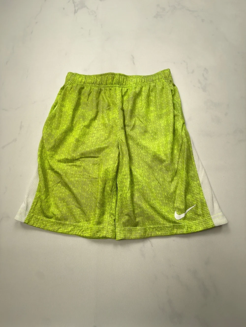 Nike Athletic Shorts Green Mesh Sport Performance - Boys L
